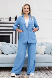 Модный женский костюм батал голубой с брюками для офиса, 48